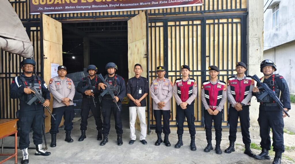 Operasi Mantap Praja 2024: Tim Patroli Polres Lhokseumawe Rutin Amankan Gudang Logistik Pemilu
