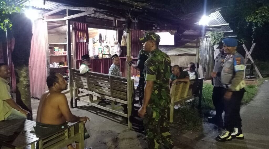 Patroli Gabungan Polsek dan Koramil Muara Satu Ciptakan Keamanan di Malam Hari