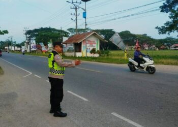 Pengamanan dan Pengaturan Lalu Lintas di Wilayah Polsek Blang Mangat Ciptakan Keamanan dan Kenyamanan Pengguna Jalan