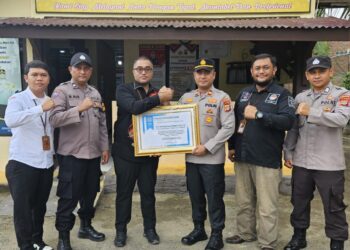 YARA Aceh Beri Penghargaan kepada Polsek Kuta Makmur atas Upaya Pemberantasan Narkoba dan Restorative Justice