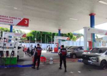 *Jelang Hari Libur Nataru 2024, Sat Samapta Polres Lhokseumawe Gelar Patroli Areal SPBU Cegah Gangguan Kamtibmas*