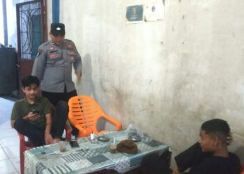 Edukasi Warga, Bhabinkamtibmas Polsek Nisam Imbau Bijak Gunakan Media Sosial