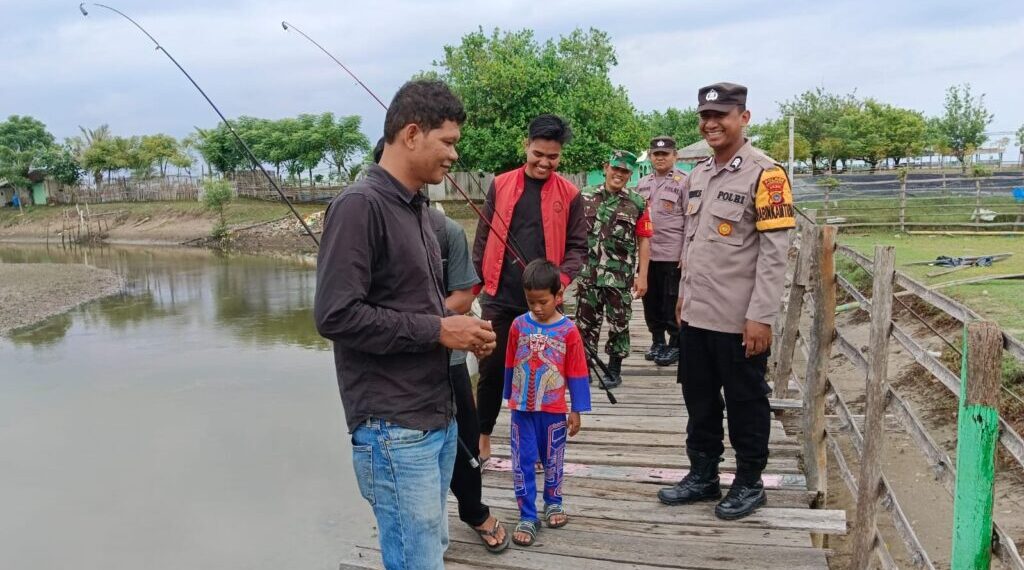 Patroli Gabungan Polsek Muara Satu dan Koramil 01/Ms dalam rangka Antisipasi Gangguan Kamtibmas Jelang Nataru 2024