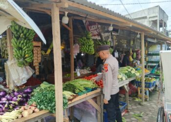 Cegah Gangguan Kamtibmas, Polsek Dewantara Intensifkan Patroli di Pasar Keude Krueng Geukueh