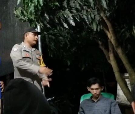Bhabinkamtibmas Sambangi Warga Meunasah Punteut, Perkuat Kamtibmas Lewat Patroli Dialogis