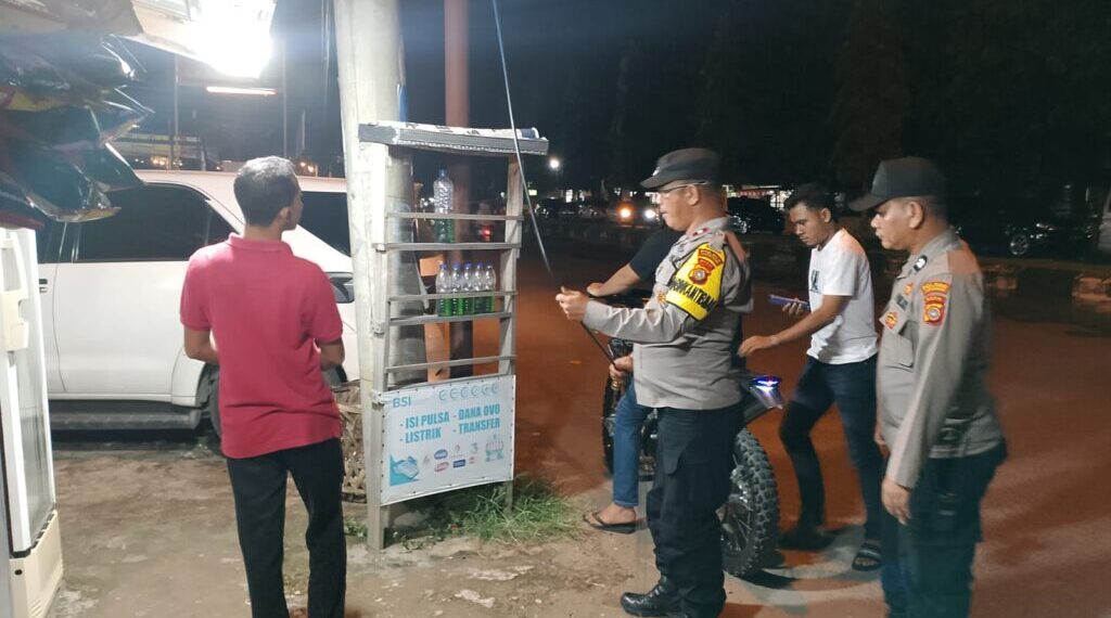 Ciptakan Rasa Aman, Polsek Banda Sakti Edukasi Remaja Lewat Patroli Malam