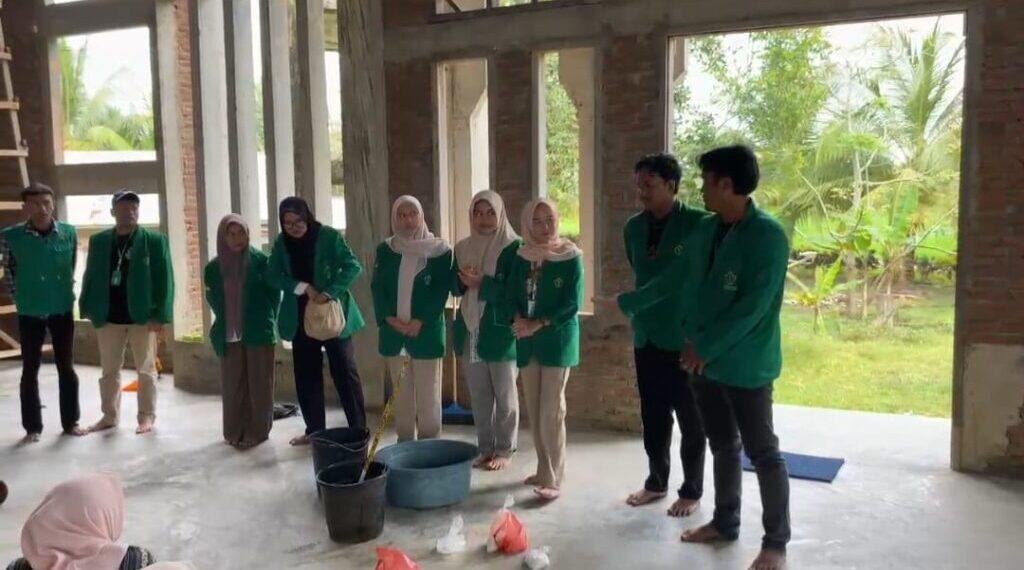 Mahasiswa KKN Unimal Gelar Pelatihan Buat Sabun Untuk Kaum Perempuan Alue Ie Tarek