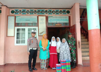 Polisi Di Aceh Tengah Lagi Kawal Distribusi 2954 Paket Makanan Bergizi Gratis Ke Sekolah Dalam Kecamatan Bebesen