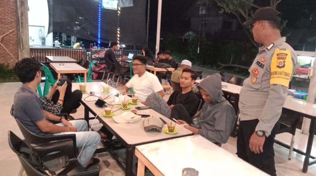 Polsek Meurah Mulia Teguhkan Komitmen Jaga Keamanan Lewat Patroli Dialogis