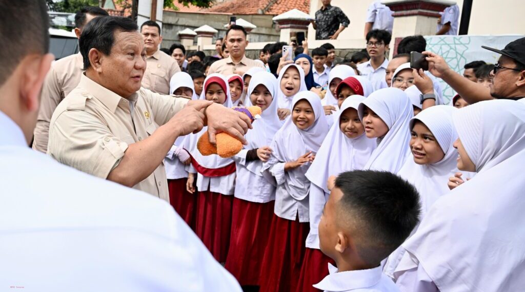 Presiden Prabowo Tinjau Program MBG di Bogor, Tegaskan Komitmen untuk Anak Bangsa