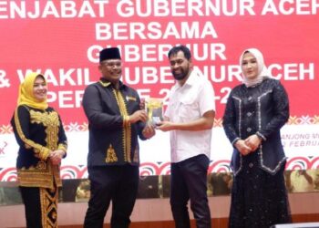 Gubernur Aceh: Terima Kasih, Bang Safrizal Betul-Betul Senior Aceh di Kemendagri